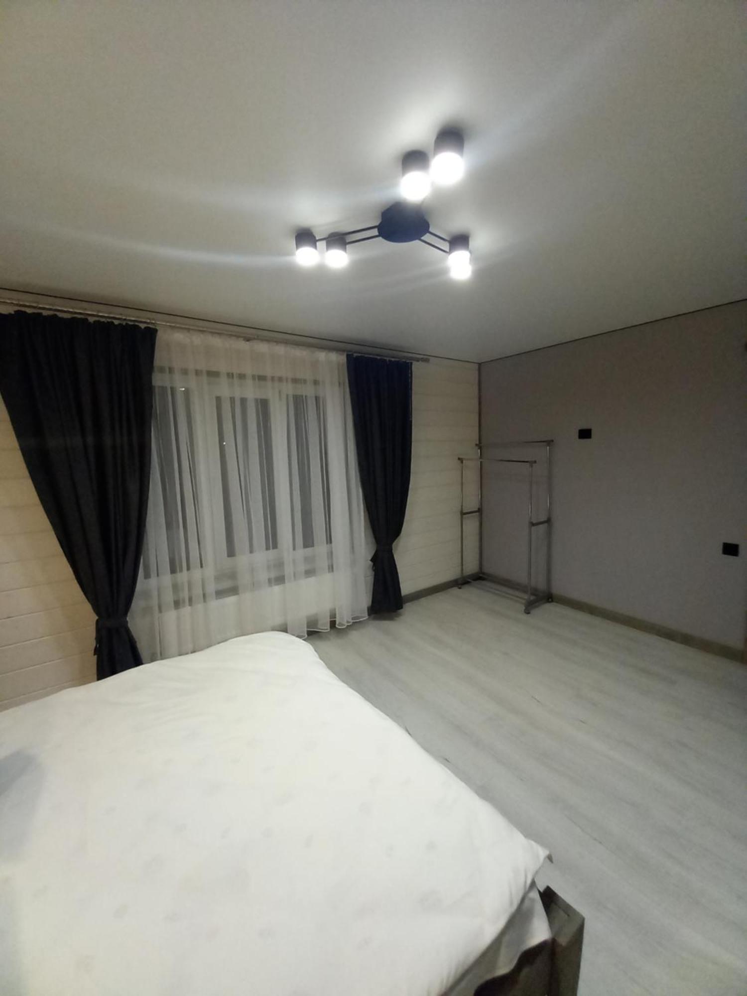 Між Тростяном Та Рікою Villa Slavske Room photo